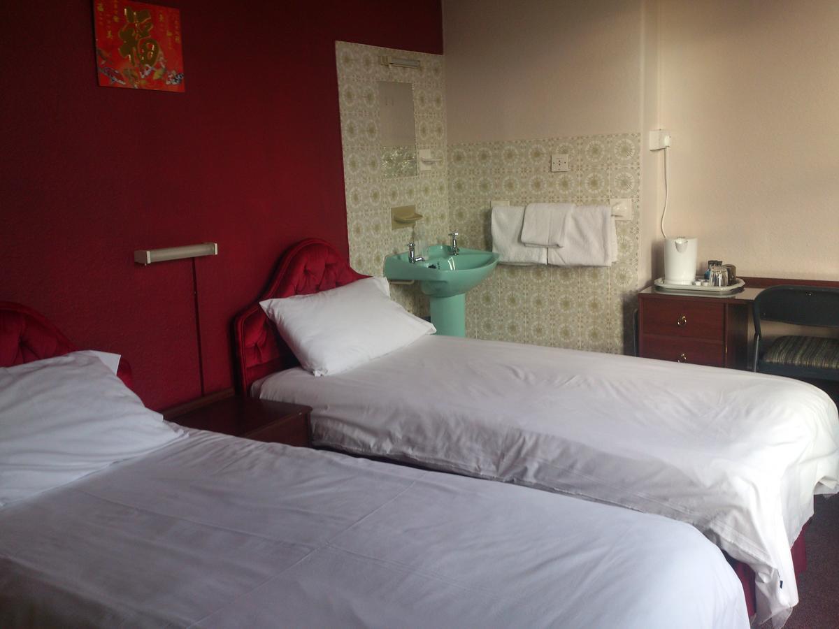 Elton Bank Hotel - Manchester — Photos 1